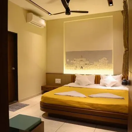 Sumadhu Homes -Family Homestay Kolhapur Exterior photo