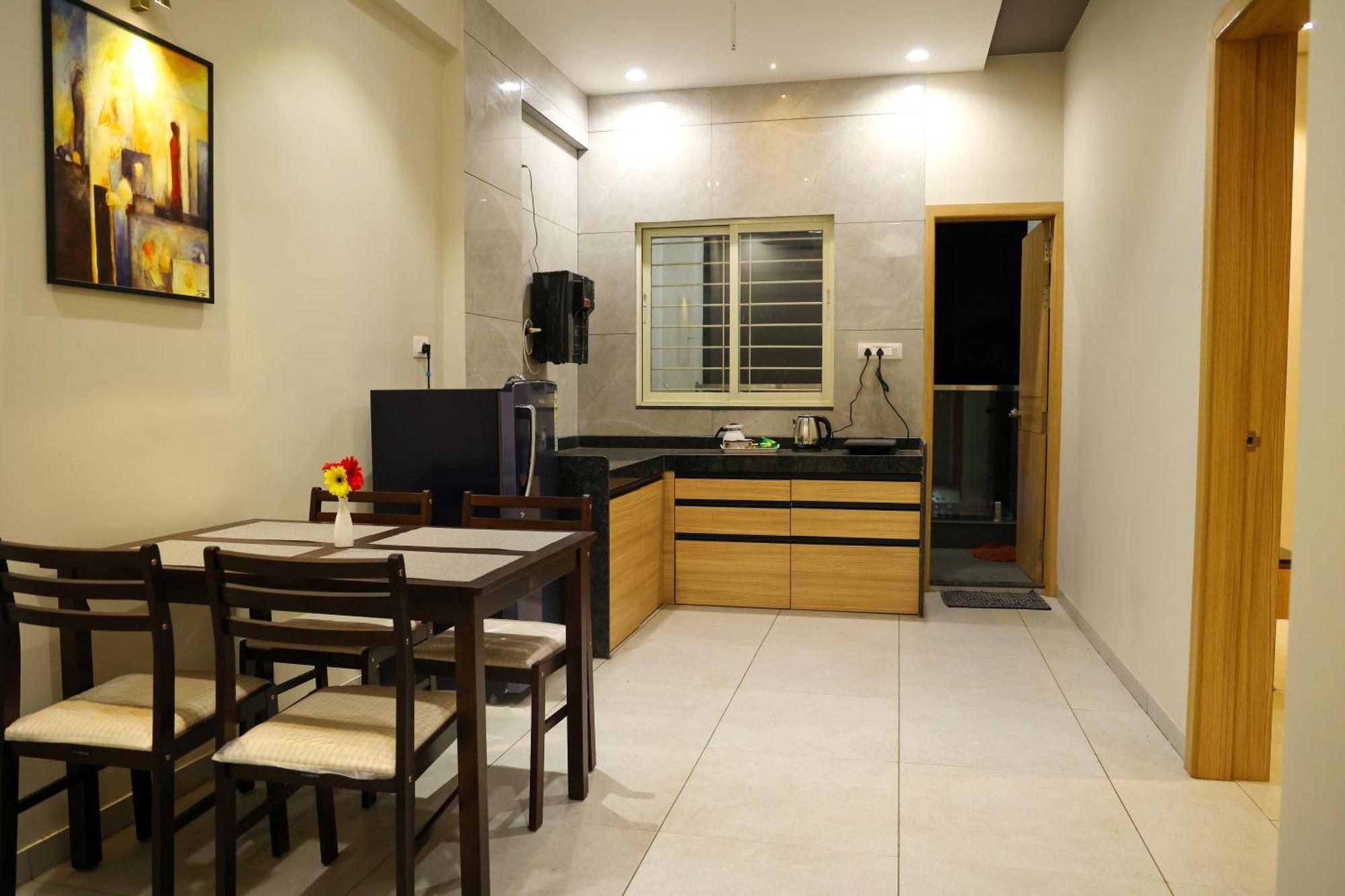 Apartment Sumadhu Homes -family *